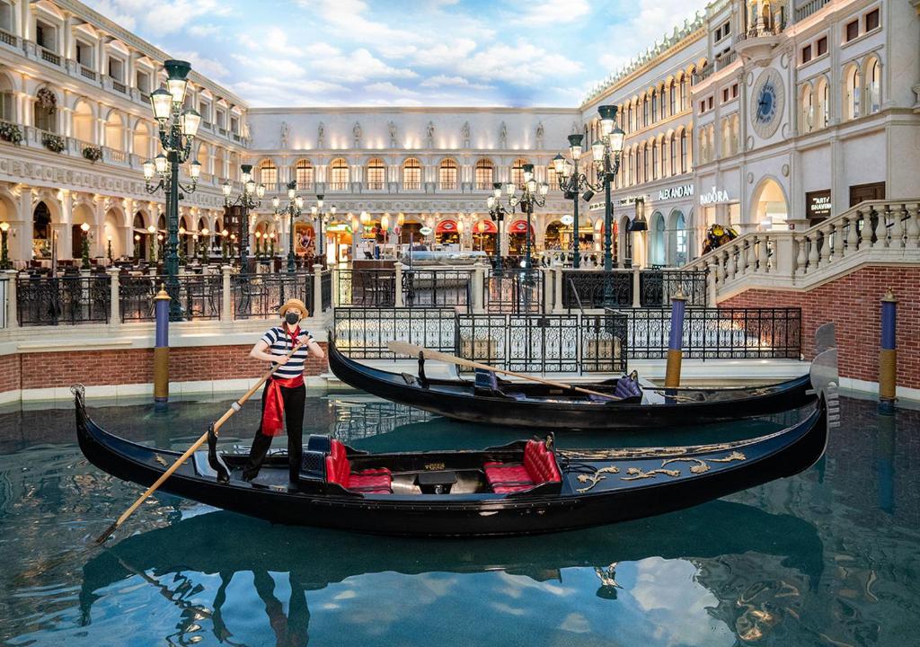 Book The Venetian Resor Las Vegas