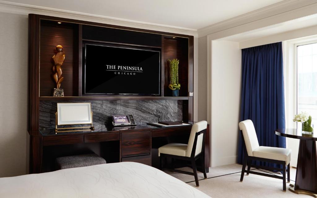 Book The Peninsula Chicago Hotel